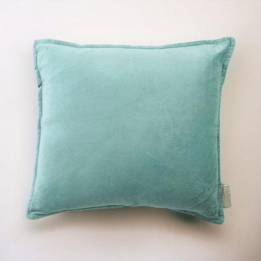 Velvet kussen mintgroen 45 x 45 cm Kussen Ohker Living